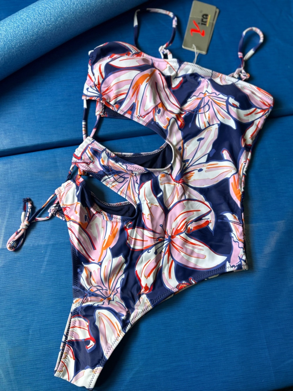 Yira floral navy bathingsuit one piece size Large - Picture 2 of 9
